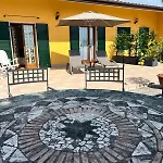 Апартаменти Poli Villa's *